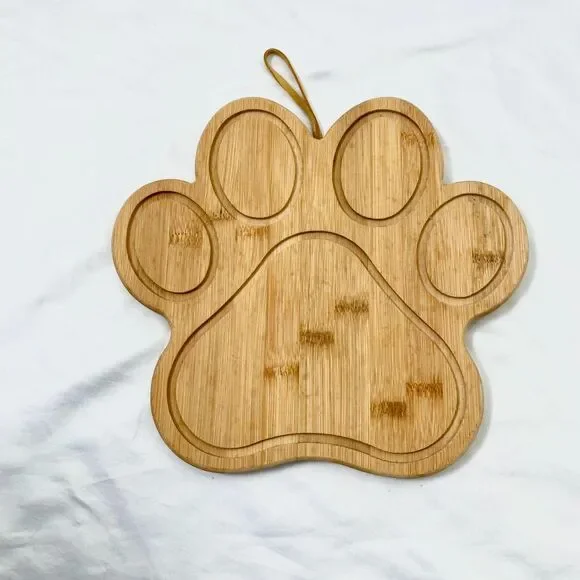 Totally Bamboo Paw Shaped Cutting and Serving Board - Picture 3 of 6